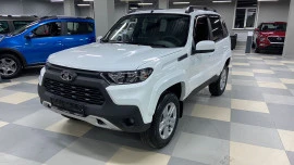 Lada Niva Travel